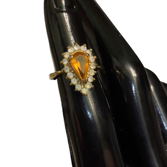 Vintage gold cubic zirconia statement ring - Picture 9 of 9